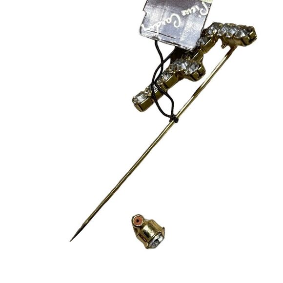 Vintage F initial Gold and Diamanté Pierre Cardin lapel Pin in presentation box - Picture 6 of 6